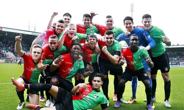 新加坡精英 新加坡精英